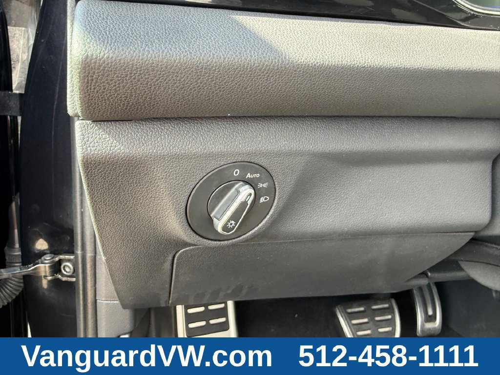 Used 2025 Volkswagen Jetta Sport FWD image 24