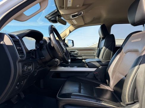 Used 2021 RAM 1500 Laramie image 18