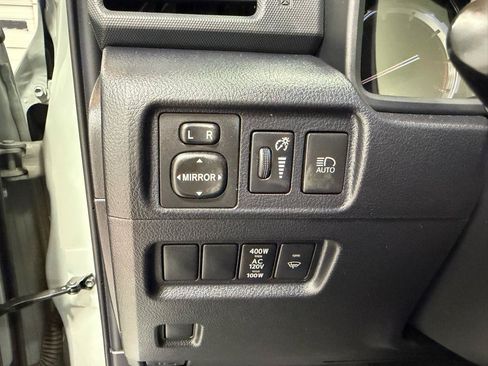 Used 2023 Toyota 4Runner TRD Off-Road Premium AWD/4WD image 14