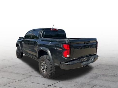 Used 2025 Chevrolet Colorado ZR2 AWD/4WD image 4