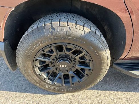 Used 2022 Chevrolet Tahoe LT AWD/4WD image 20