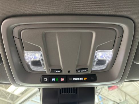 Used 2024 Chevrolet Silverado 1500 LT AWD/4WD image 28