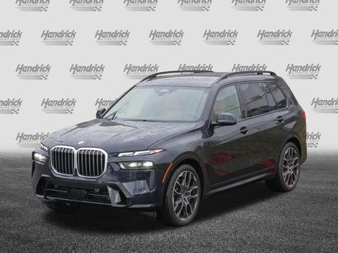 Certified 2026 BMW X7 xDrive40i w/ M Sport Package image 3