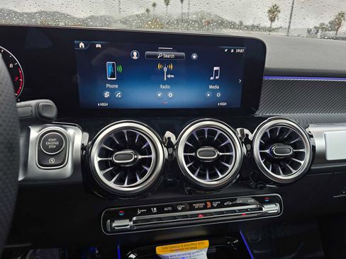 New 2026 Mercedes-Benz GLB 250 4MATIC image 26
