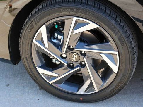 New 2026 Hyundai Elantra Sport image 5