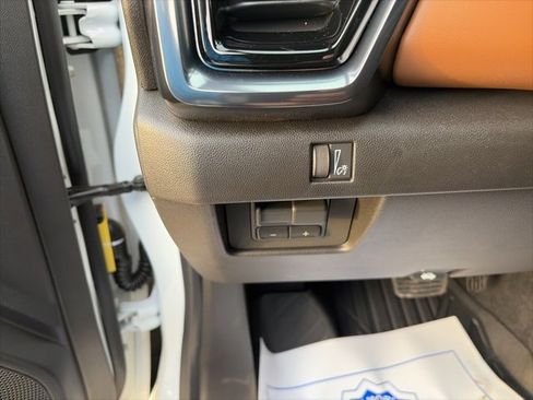 New 2026 GMC Canyon AT4 w/ AT4 Premium Package image 19