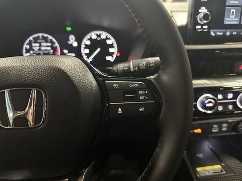 Used 2024 Honda CR-V EX-L image 12