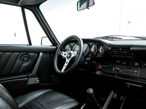Used 1987 Porsche 911 Carrera RWD image 56