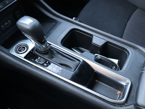 Used 2024 Nissan Sentra SV w/ All-Weather Package FWD image 24