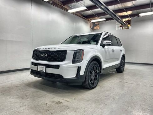 Used 2022 Kia Telluride EX w/ EX Premium Package image 1