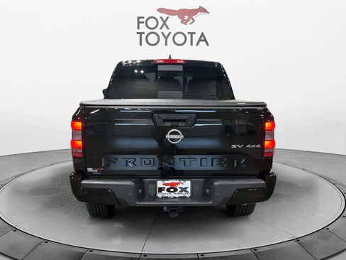 Used 2023 Nissan Frontier SV w/ SV Convenience Package AWD/4WD image 5
