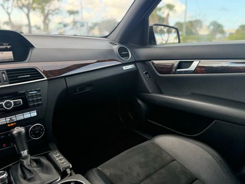 Used 2014 Mercedes-Benz C 63 AMG Sedan image 19