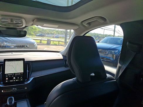 Certified 2026 Volvo XC90 B5 Ultra AWD/4WD image 11