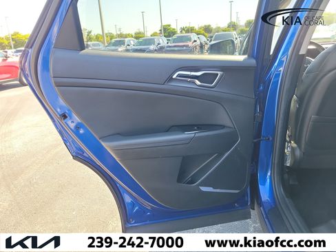 Used 2023 Kia Sportage EX FWD image 13