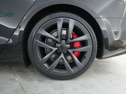 Used 2023 Tesla Model S Plaid image 9