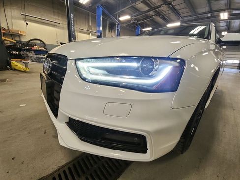 Used 2016 Audi A4 2.0T Premium image 29