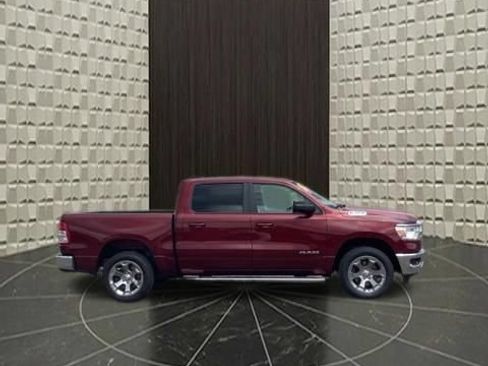 Used 2022 RAM 1500 Big Horn AWD/4WD image 3