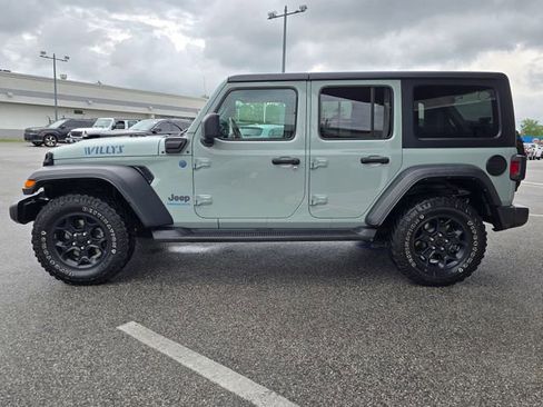Used 2023 Jeep Wrangler Unlimited w/ Cold Weather Group AWD/4WD image 27