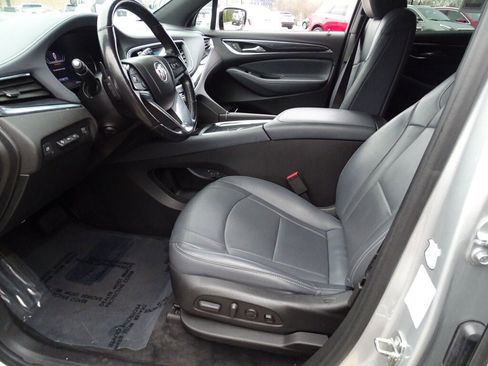 Used 2022 Buick Enclave Premium image 28