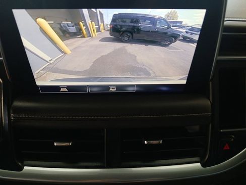 Used 2021 Chevrolet Tahoe LT RWD image 9