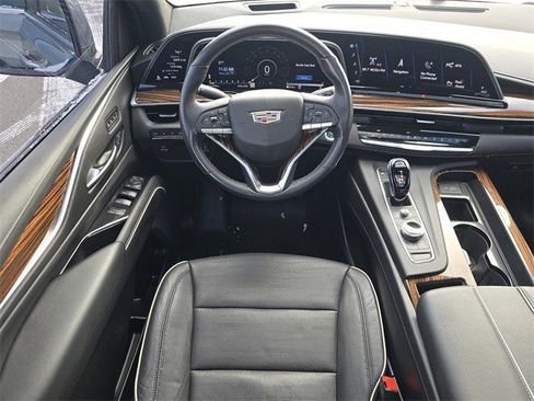 Used 2021 Cadillac Escalade ESV Premium Luxury image 20