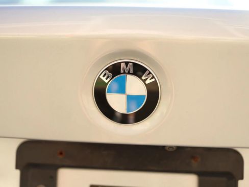 Used 2018 BMW 320i xDrive Sedan w/ Convenience Package AWD/4WD image 34