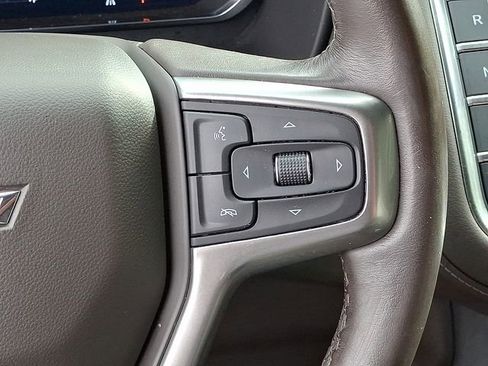 Used 2022 Chevrolet Suburban LT image 29