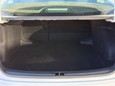 Used 2024 Toyota Corolla LE image 9