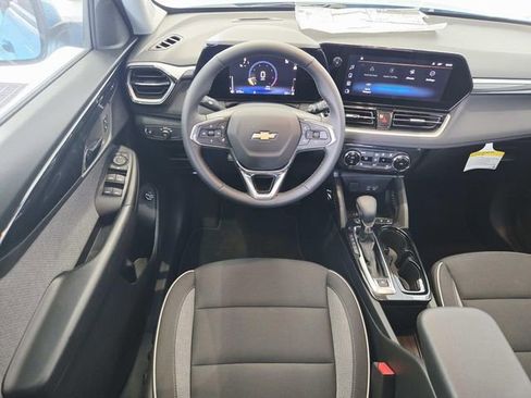 New 2025 Chevrolet TrailBlazer LT w/ Convenience Package image 7