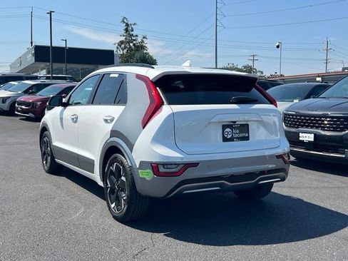 Certified 2023 Kia Niro Wave FWD image 7