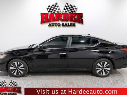 Used 2022 Nissan Altima 2.5 SV