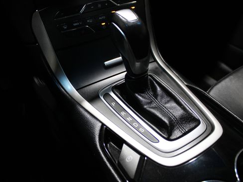 Used 2018 Ford Edge SEL w/ Equipment Group 201A image 25