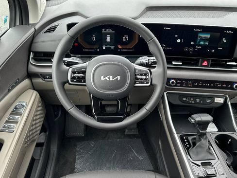 New 2026 Kia Carnival EX FWD image 14