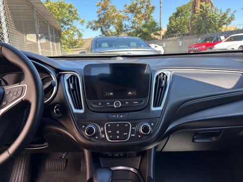 Used 2024 Chevrolet Malibu LT image 18