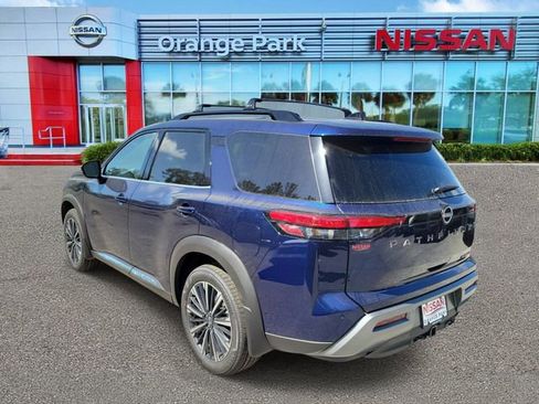 New 2026 Nissan Pathfinder Platinum w/ Cargo Package image 3