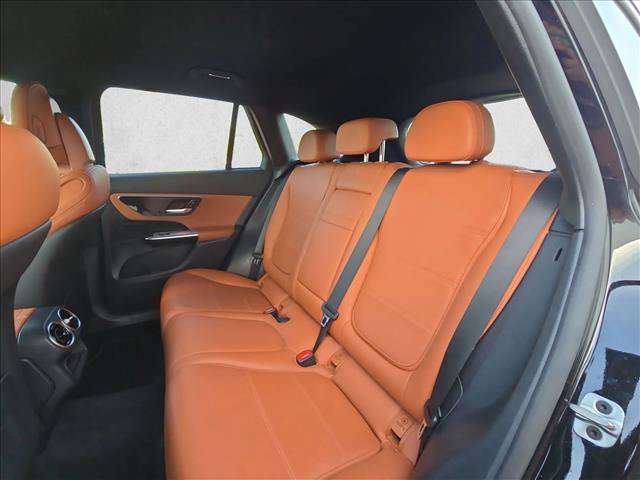 Used 2023 Mercedes-Benz GLC 300 image 18