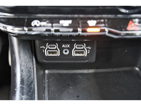 Used 2024 Dodge Durango GT AWD/4WD image 3