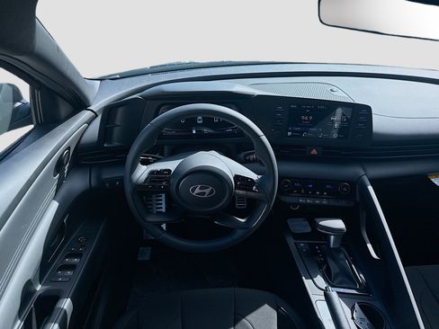 New 2026 Hyundai Elantra Sport FWD image 15