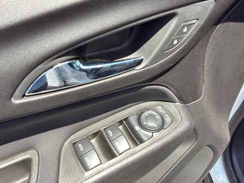 Used 2024 Chevrolet Equinox RS w/ RS Leather Package FWD image 12
