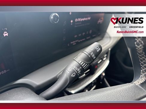 Used 2025 Buick Encore GX Preferred AWD/4WD image 19