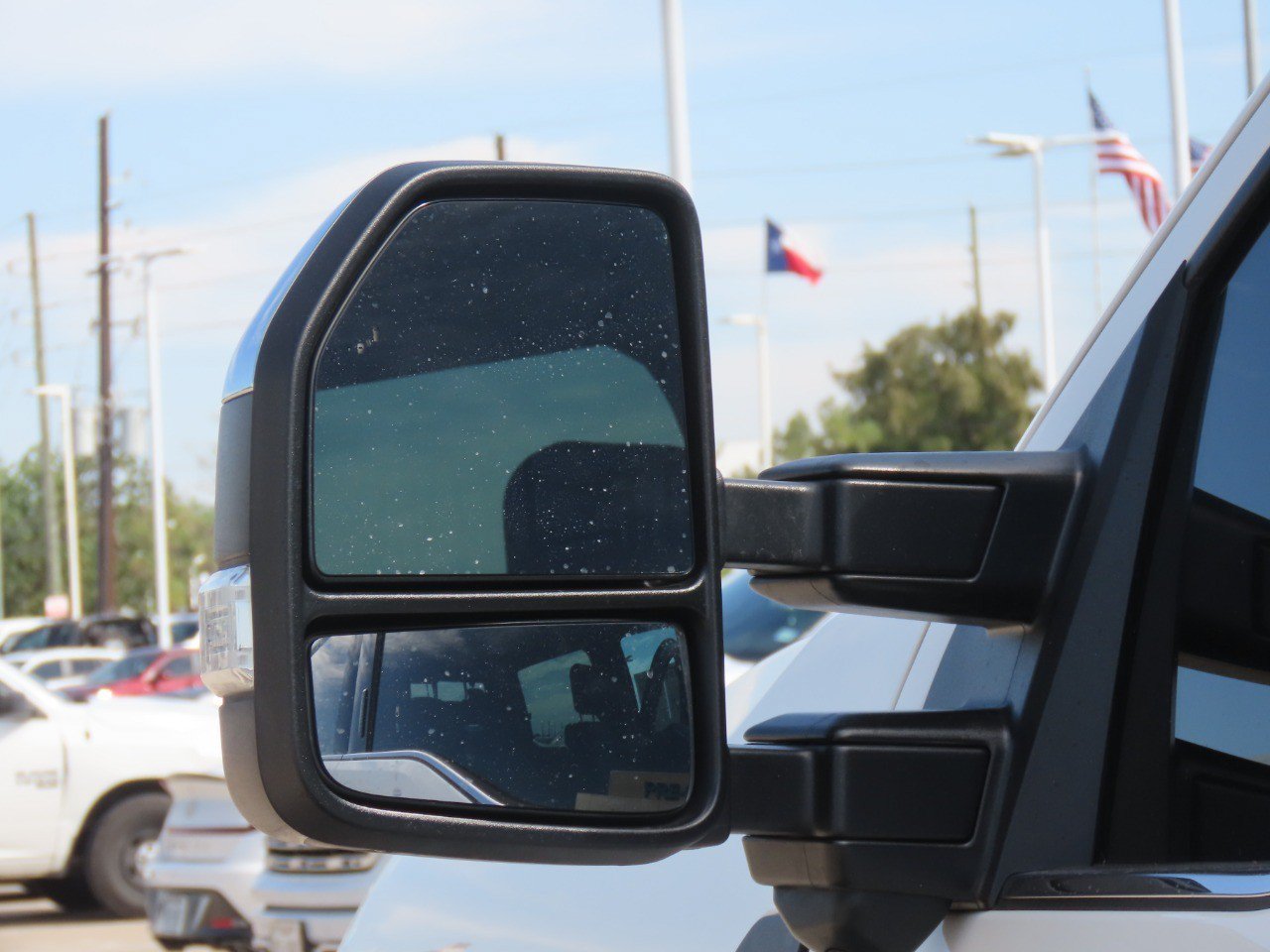 Used 2024 Ford F350 Limited w/ FX4 Off-Road Package AWD/4WD image 18