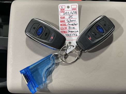 New 2025 Subaru Forester Premium image 24