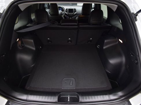 Certified 2022 Jeep Cherokee Trailhawk image 30