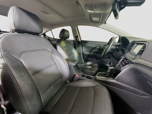 Used 2017 Hyundai Elantra Limited w/ Limited Ultimate Package 05 image 29