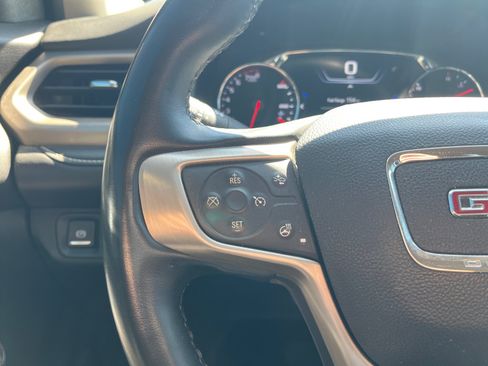 Used 2023 GMC Acadia Denali FWD image 19