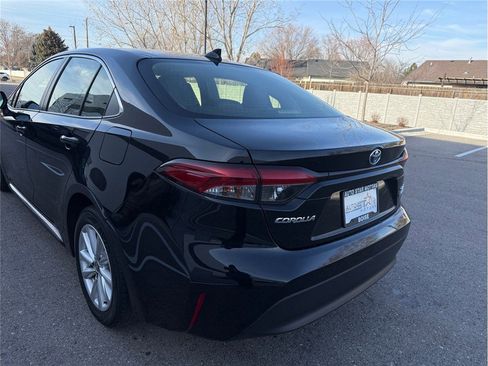 Used 2024 Toyota Corolla XLE image 41