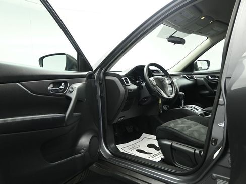 Used 2016 Nissan Rogue S FWD image 8