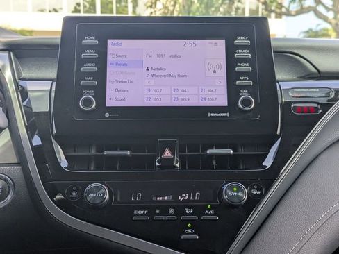 Used 2024 Toyota Camry SE w/ Convenience Package FWD image 17