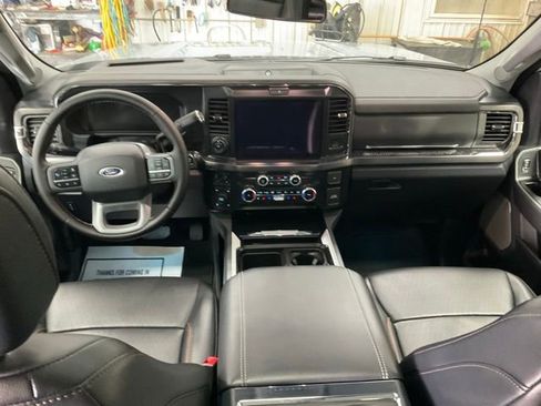 Used 2025 Ford F350 Lariat w/ Lariat Ultimate Package AWD/4WD image 8
