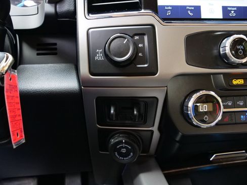 Used 2022 Ford F250 Lariat w/ Tremor Off-Road Package image 17